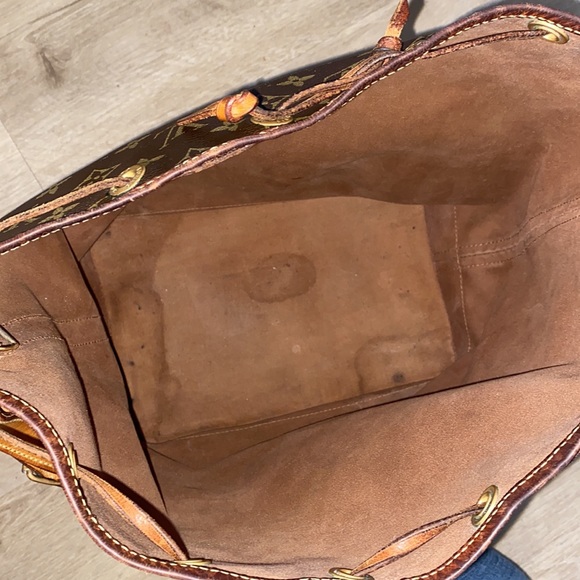 Louis Vuitton Noé Bag Authenticated - Picture 14 of 17